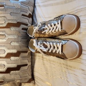 Dolce Vita Metallic Platform High Top Size 10 Sneakers